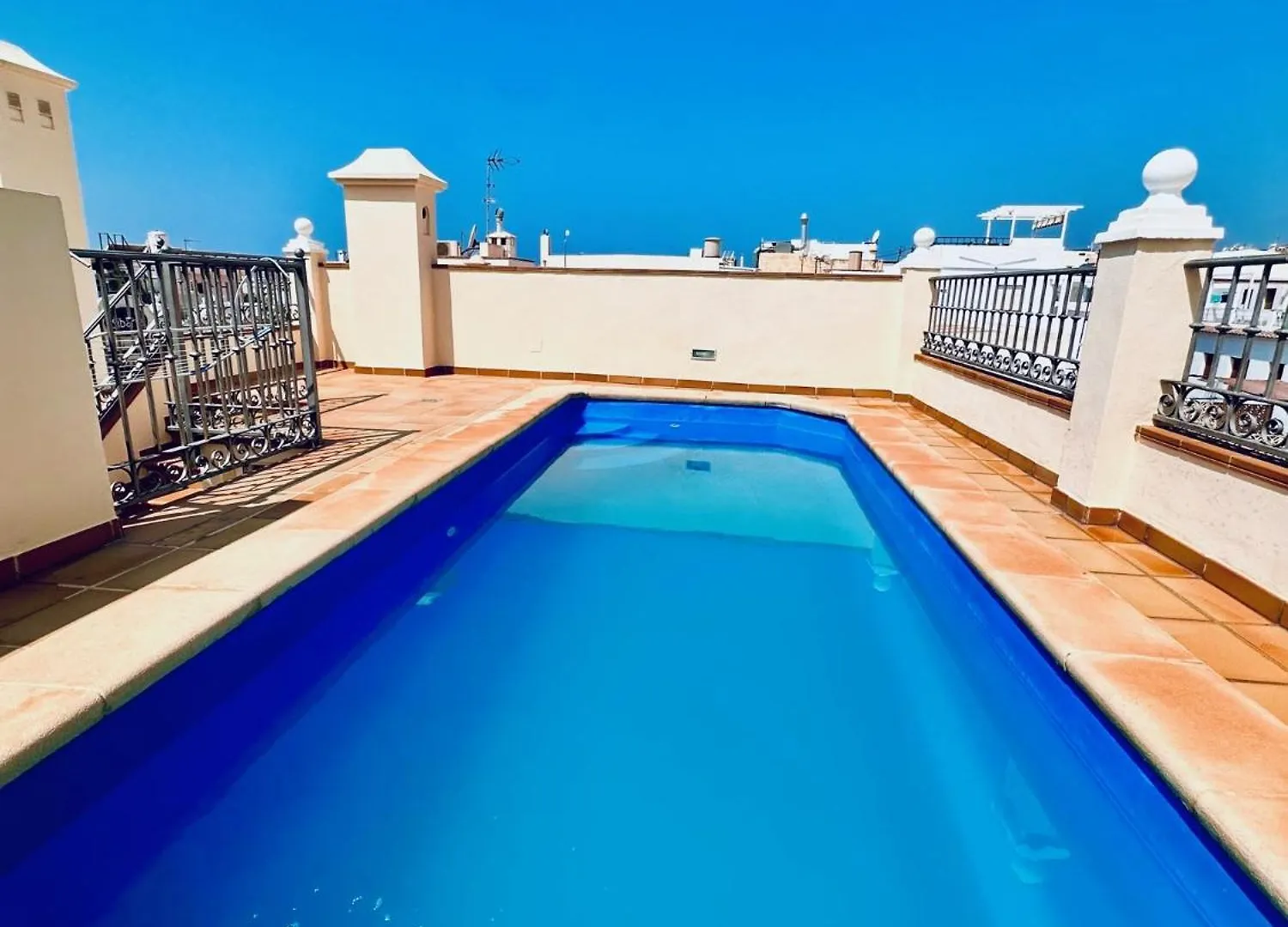Atico Con Piscina Privada En El Corazon De Nerja! Villa Holiday home Nerja