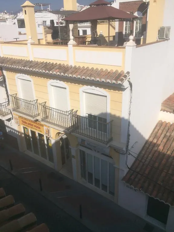 Atico Con Piscina Privada En El Corazon De Nerja! Villa